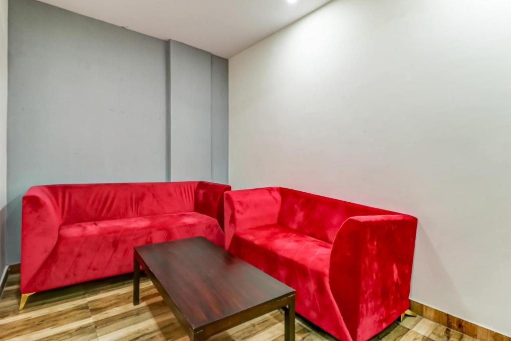 Гуруграм: OYO Townhouse 513 Hotel Skylight Near Medanta Hospital
