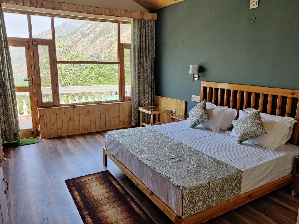 Банджар: Doris Mountain Cabins Tirthan