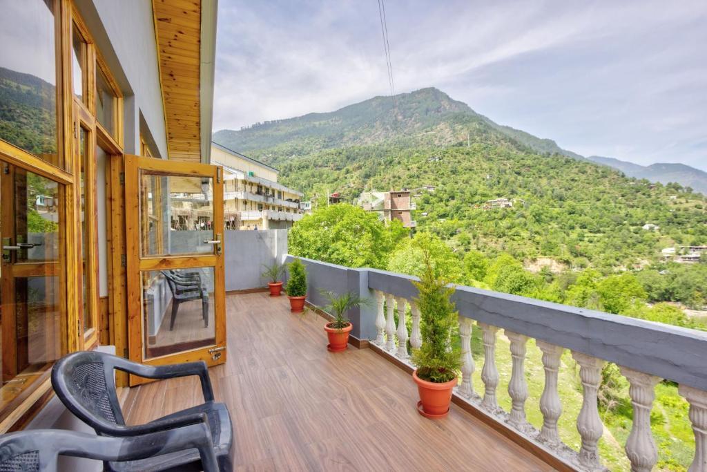 Банджар: Doris Mountain Cabins Tirthan