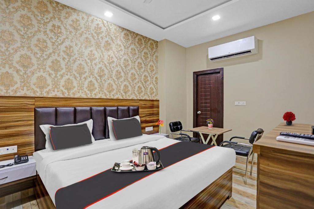 Барейлли: Collection O 93556 Hotel Citi Star