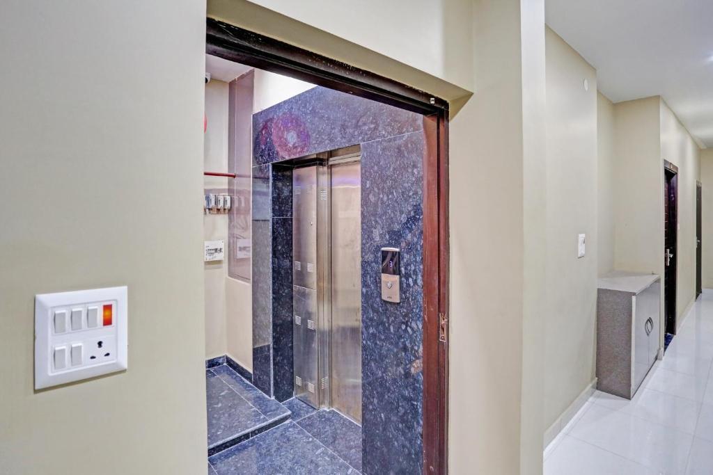 Барейлли: Collection O 93556 Hotel Citi Star