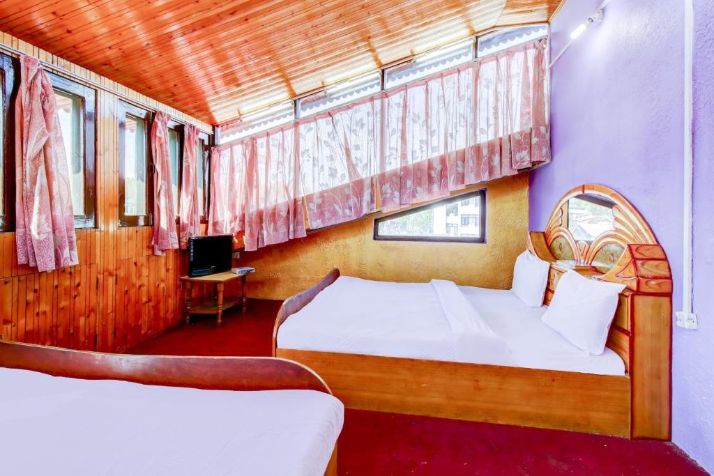 Шринагар: OYO 80500 Hotel Hijraan
