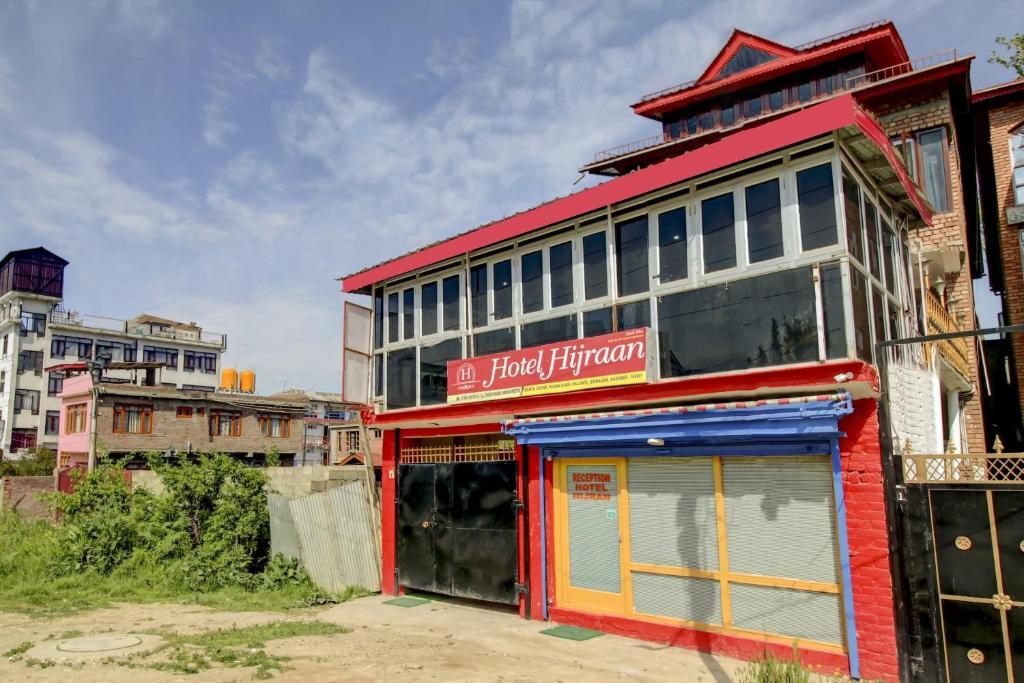 Шринагар: OYO 80500 Hotel Hijraan