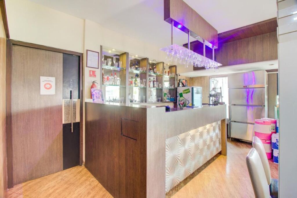 Панвель: Collection O 81194 Hotel Panchratna