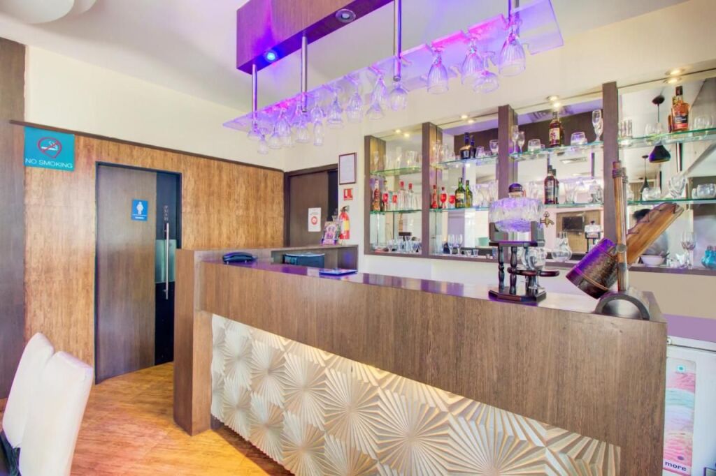 Панвель: Collection O 81194 Hotel Panchratna