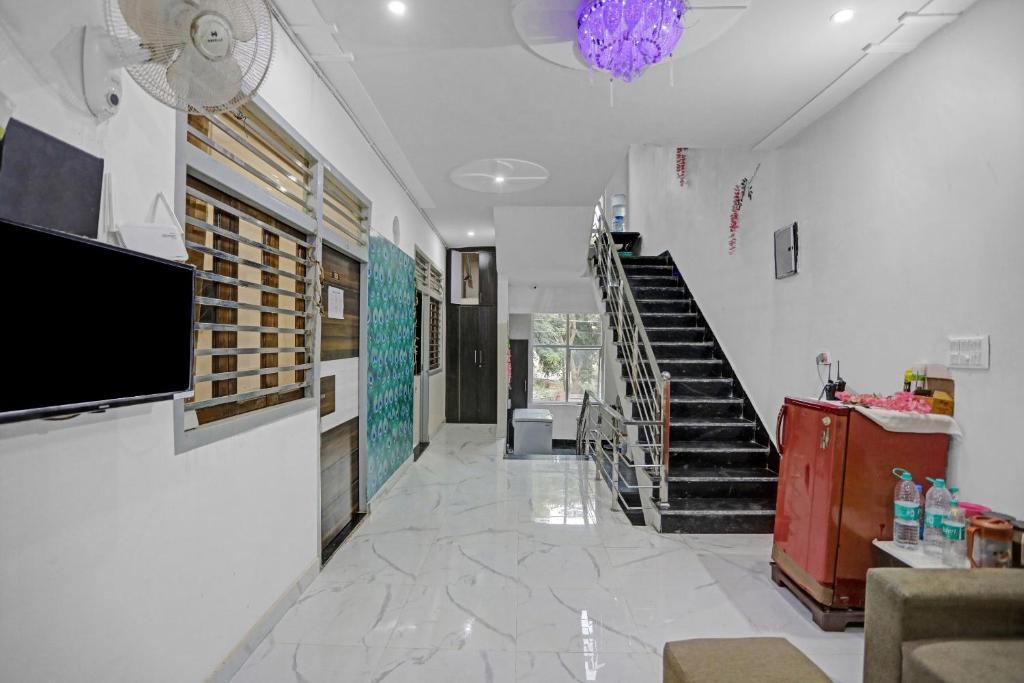 Вриндаван: OYO 81815 Krishna Palace
