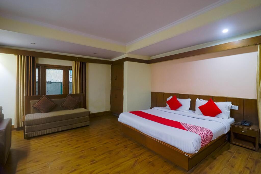 Шимла: OYO Flagship 82956 Hotel Yadgar