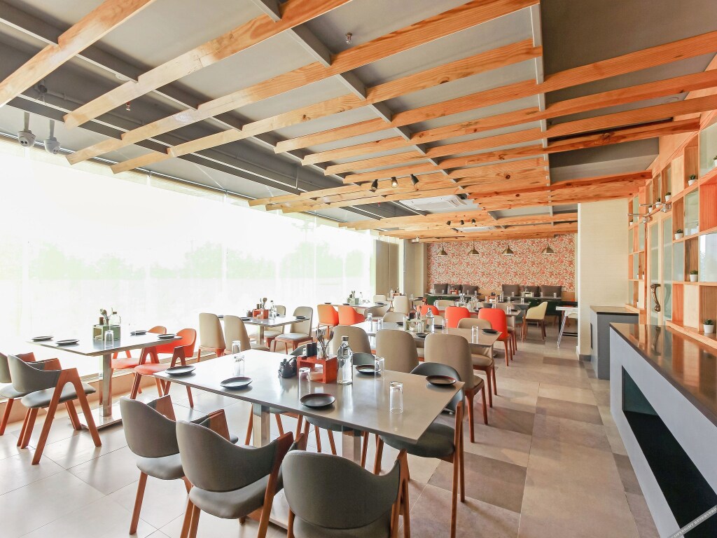 Хидерабад: Capital O 23322 Hoysala Inn