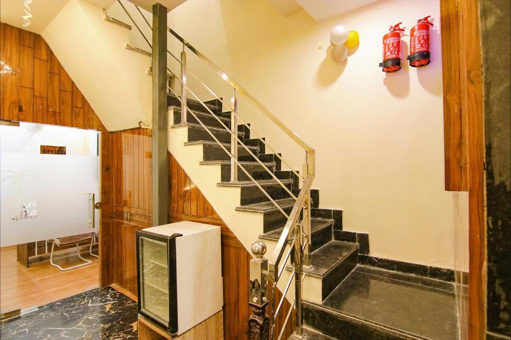 Зиракпур: Fabhotel Palm Plaza