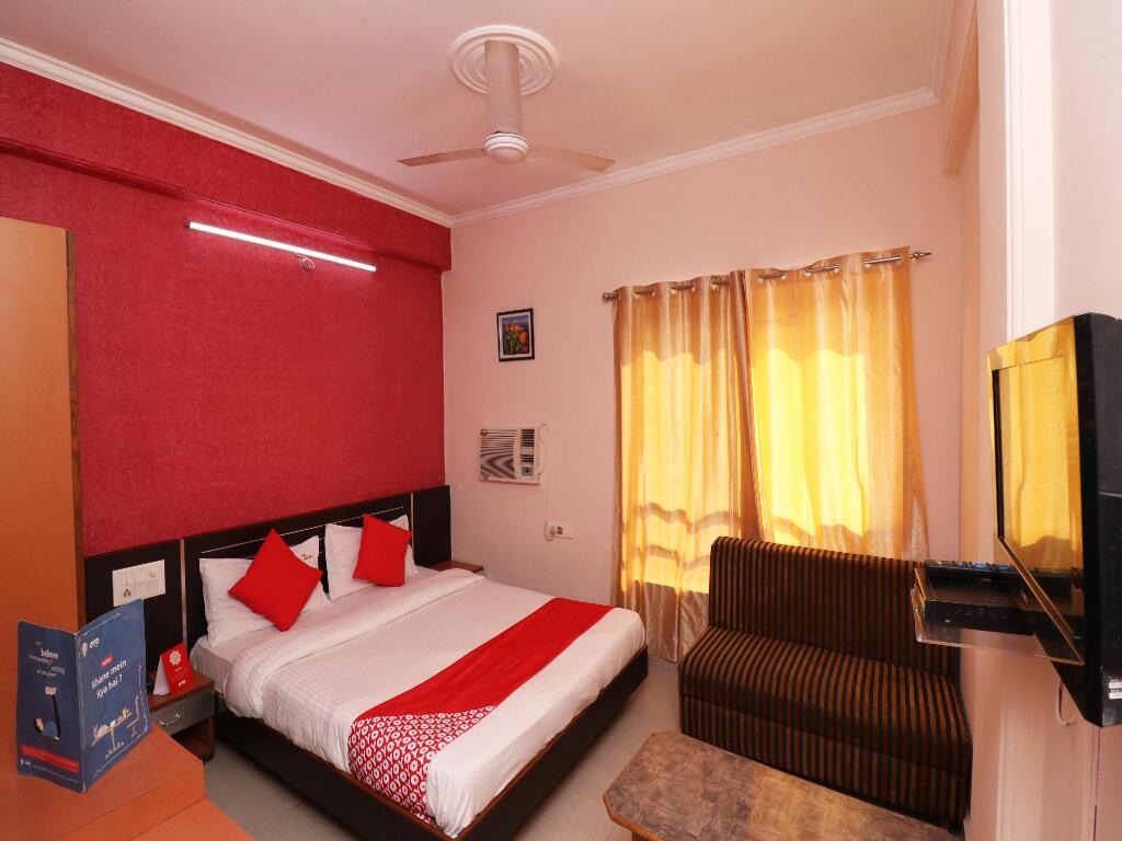 Бхопал: OYO 27866 Hotel Gud Stay