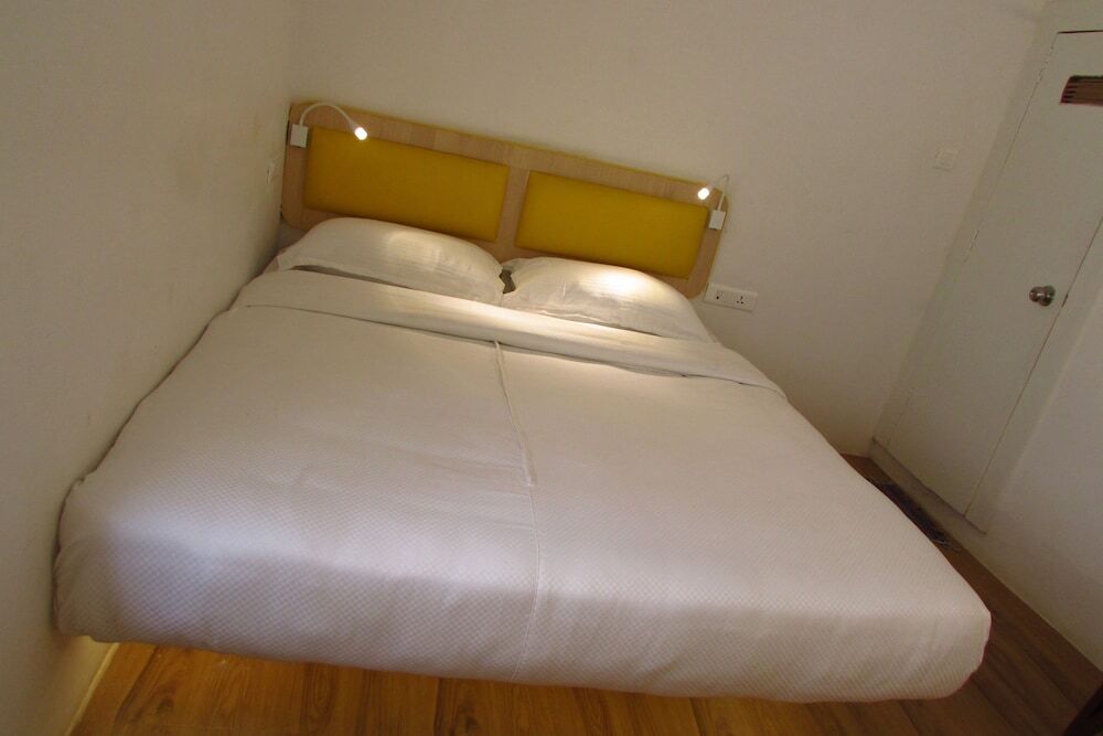 Бхопал: OYO 27866 Hotel Gud Stay