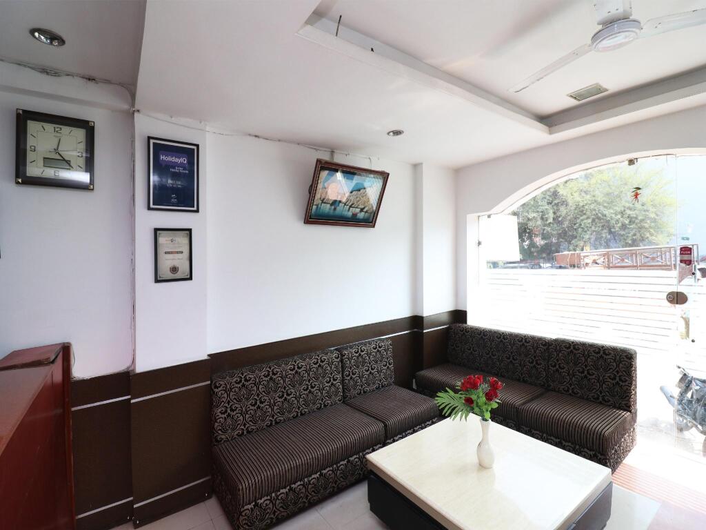 Бхопал: OYO 27866 Hotel Gud Stay