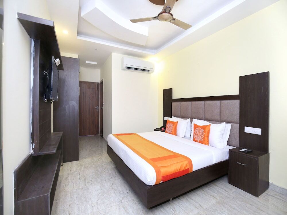 Чандигарх: Capital O 322 Hotel Royal