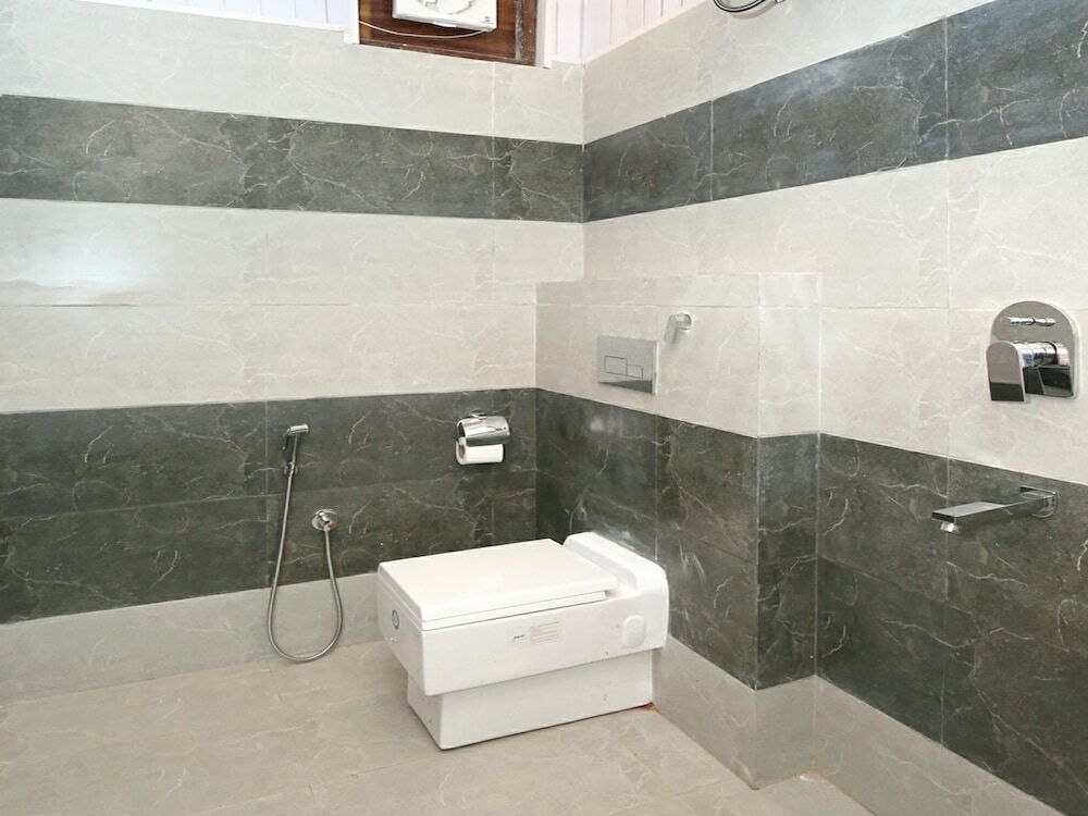 Чандигарх: Capital O 322 Hotel Royal