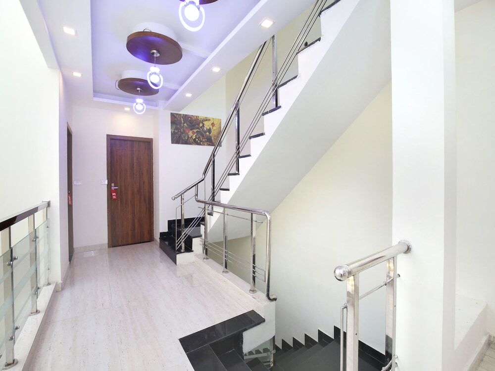 Чандигарх: Capital O 322 Hotel Royal