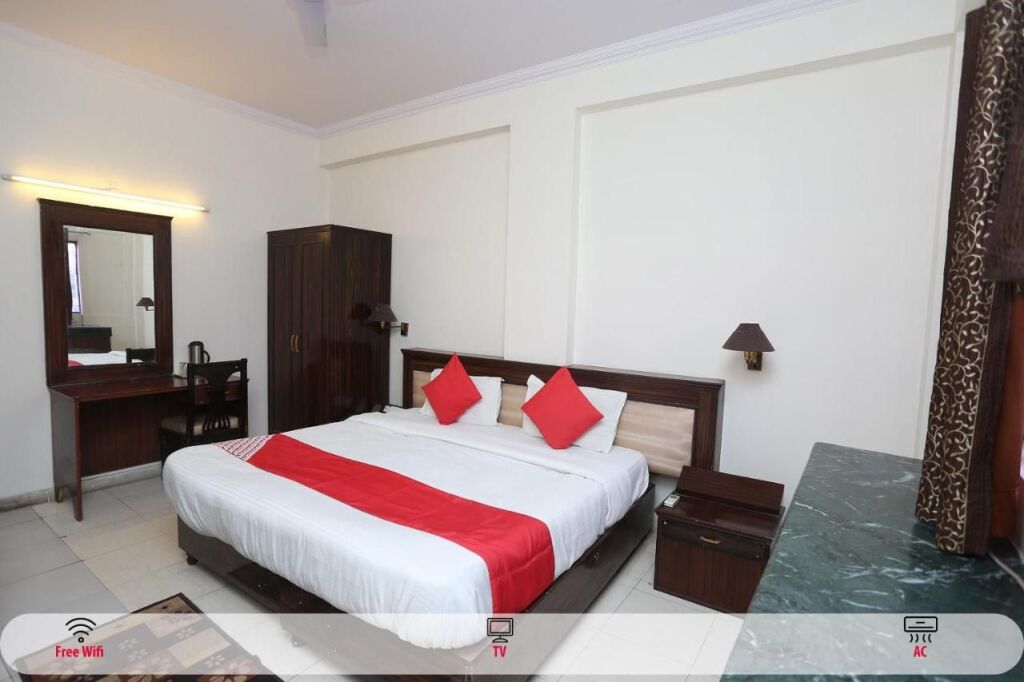 Агра: Capital O 41218 Hotel Nouva