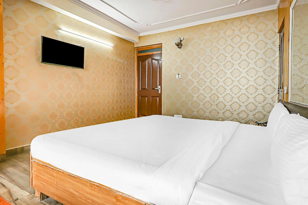 Шимла: Collection O 83430 Hotel Sanjauli Inn