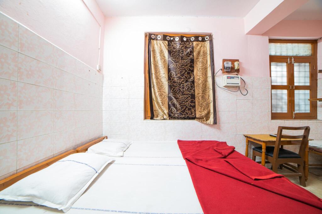 Секундерабад: SPOT ON 45433 Sree Radha Lodge