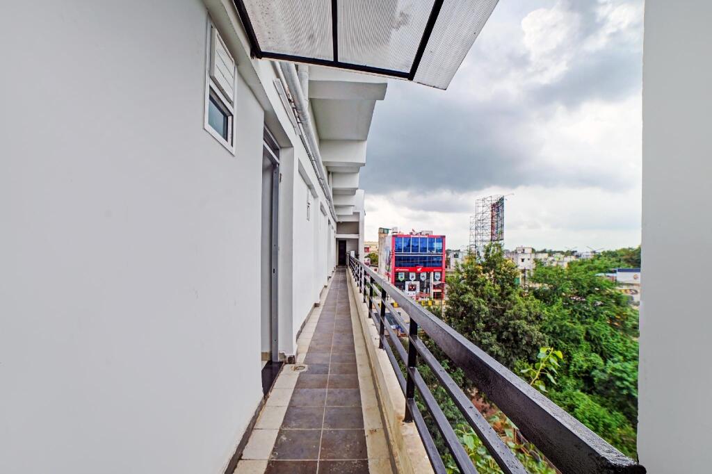 Райпур: SPOT ON 82844 Hotel The Blue Moon