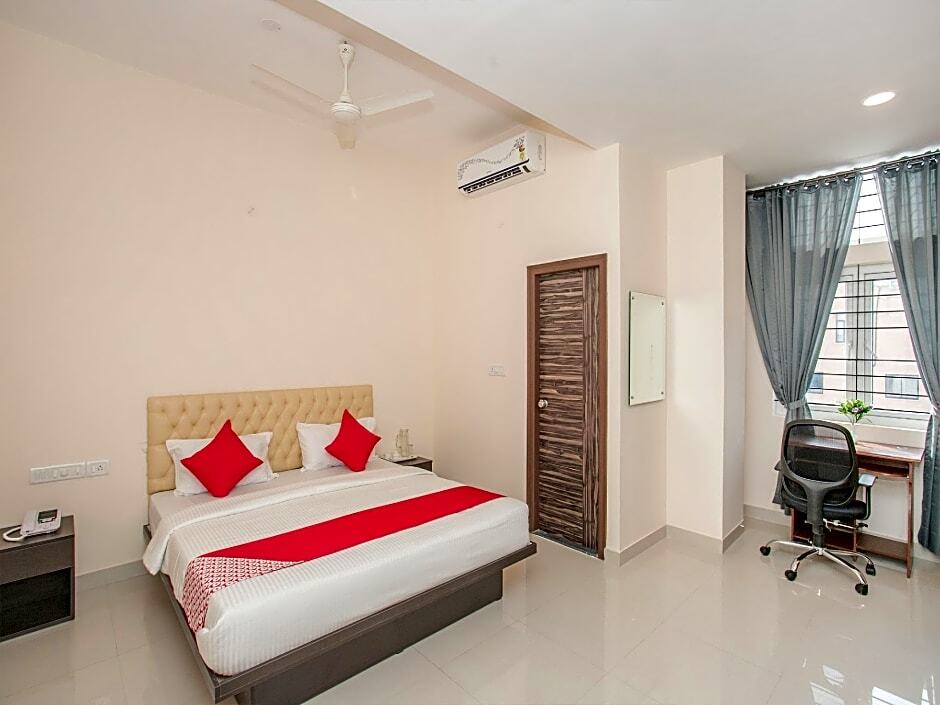 Super OYO Capital O 3 Square Near Sri Amruth Chithra Mandira — фото 5