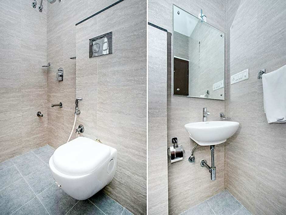 Бангалор: Super OYO Capital O 3 Square Near Sri Amruth Chithra Mandira