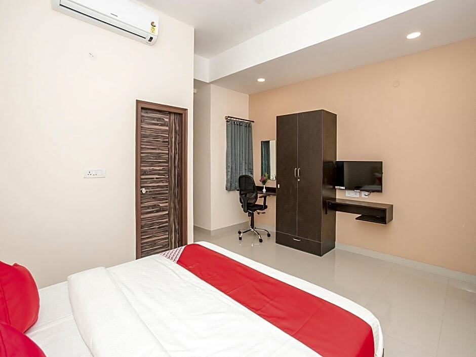 Бангалор: Super OYO Capital O 3 Square Near Sri Amruth Chithra Mandira