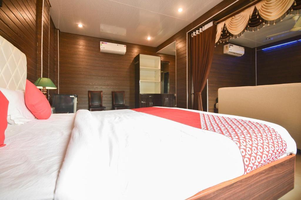 Ширди: OYO 46449 Sai Prasad Resort