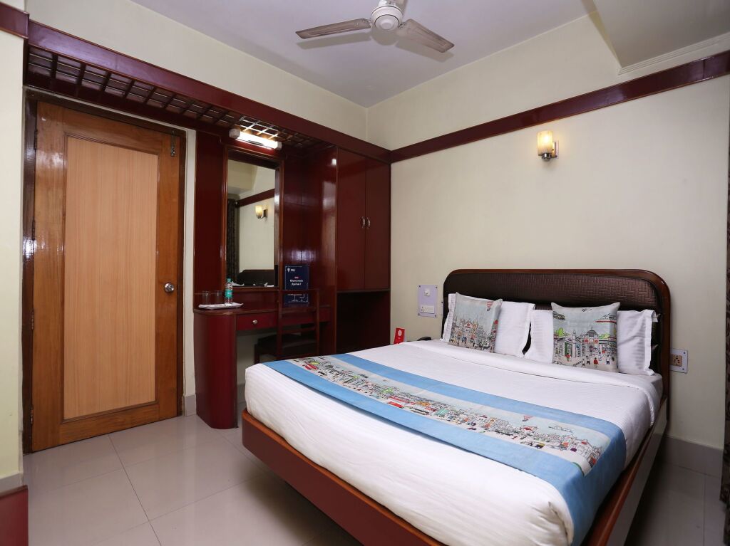 Гувахати: Collection O 4793 Hotel President