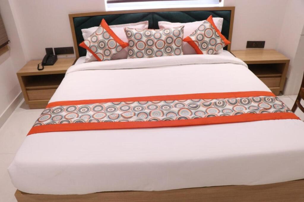 Амритсар: Hotel Mayra Grand By Mayra Group Of Hotels