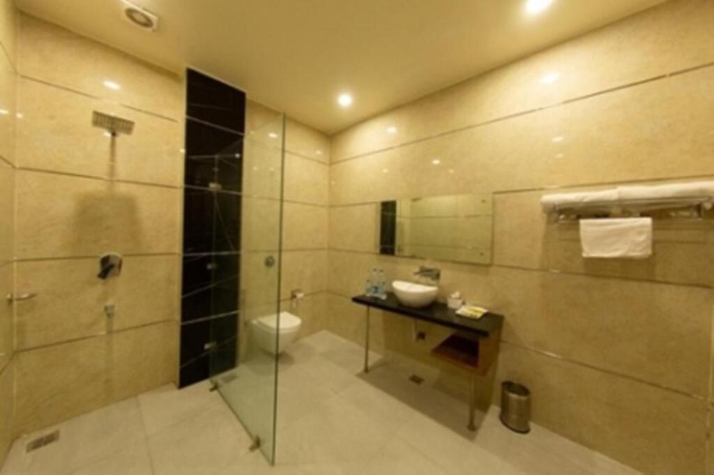 Амритсар: Comfort Hotel Amritsar by Choice Hotels