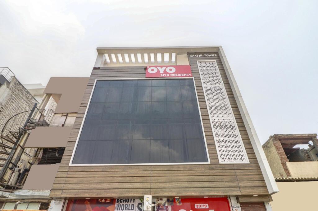 Фаридабад: OYO 80710 Siya Residency