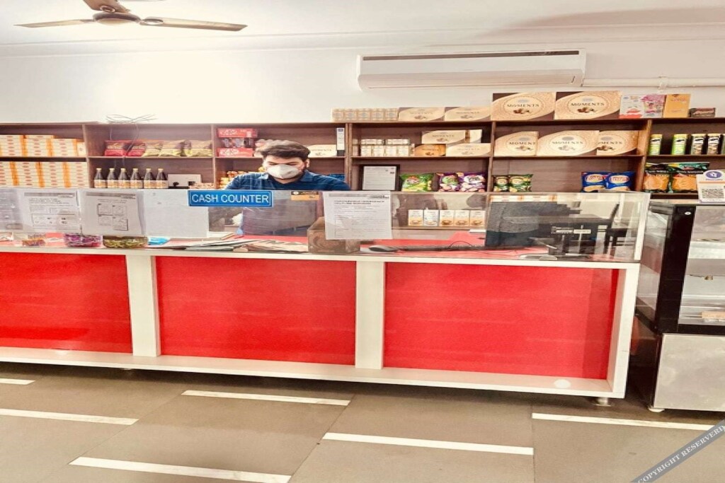 Большая Нойда: Capital O 80703 Kanha Guest House