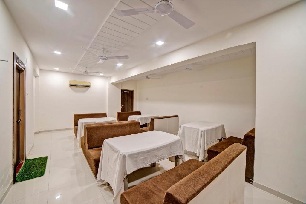 Вадодара: OYO Townhouse 724 Hotel Tulip