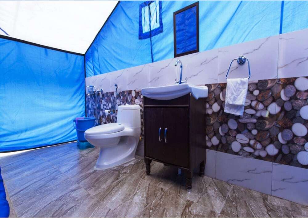 Хундер: TIH Magpie Camp