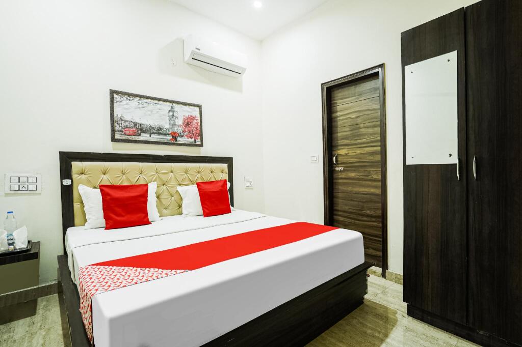 Зиракпур: OYO 84355 Hotel Saini