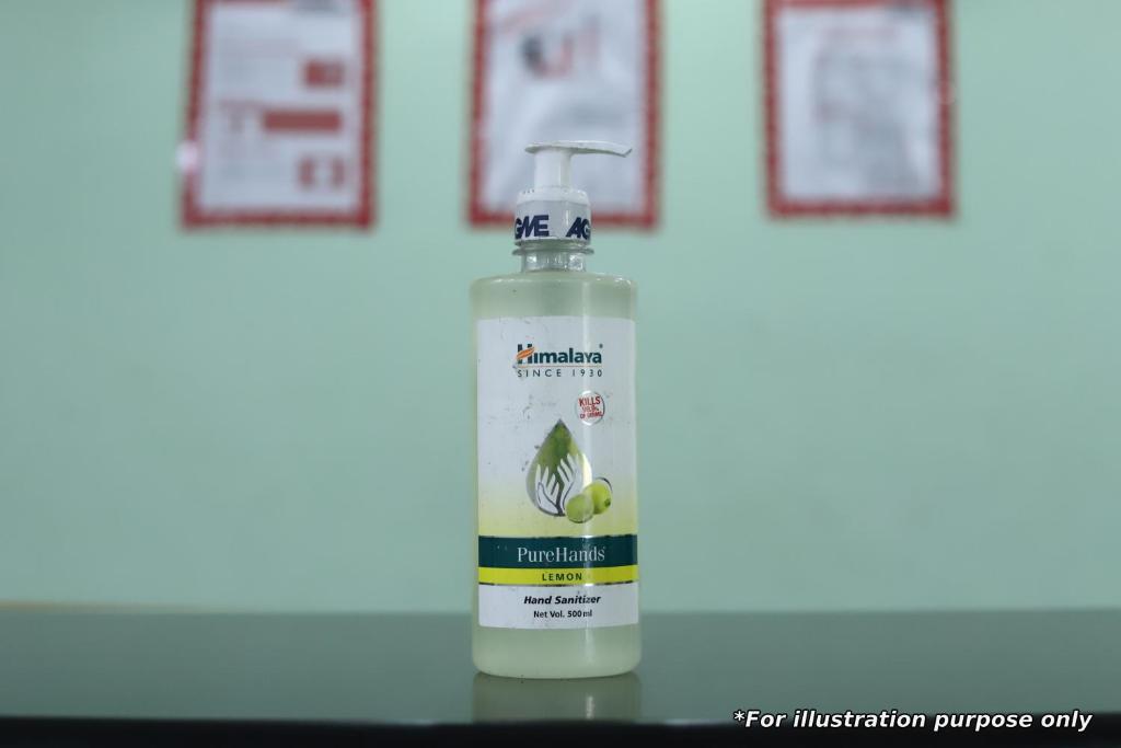 Нойда: OYO 84552 Live Ur Style