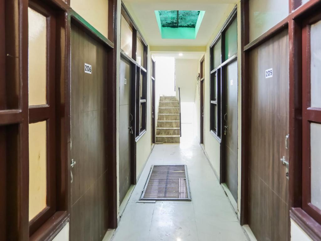 Гуруграм: OYO 85147 Royal Residency