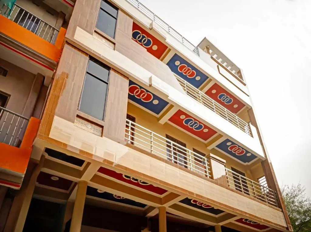 Найни: OYO 85570 Hotel Krishna
