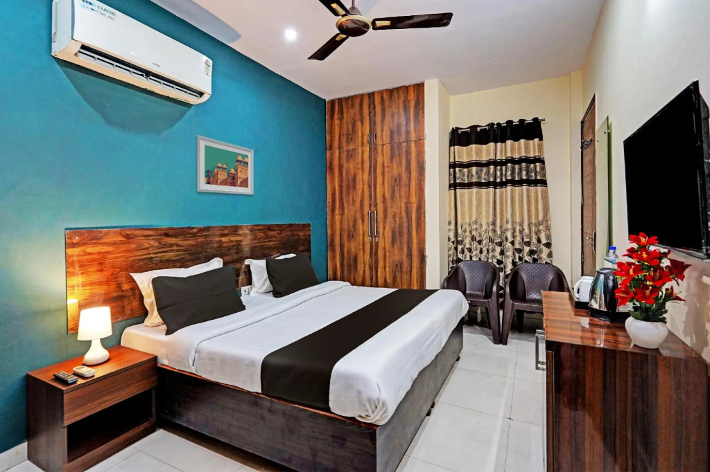Гуруграм: OYO 85695 Royal Hotel