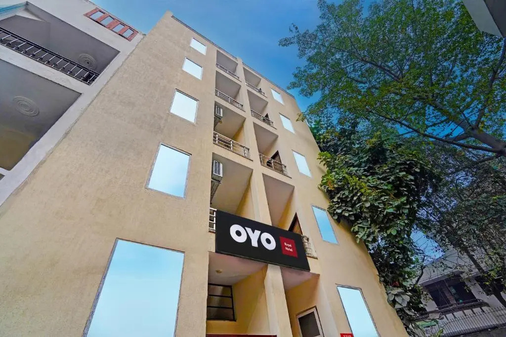 Гуруграм: OYO 85695 Royal Hotel