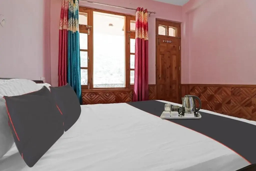 Манали: Capital O 91254 Hotel Snow Drop