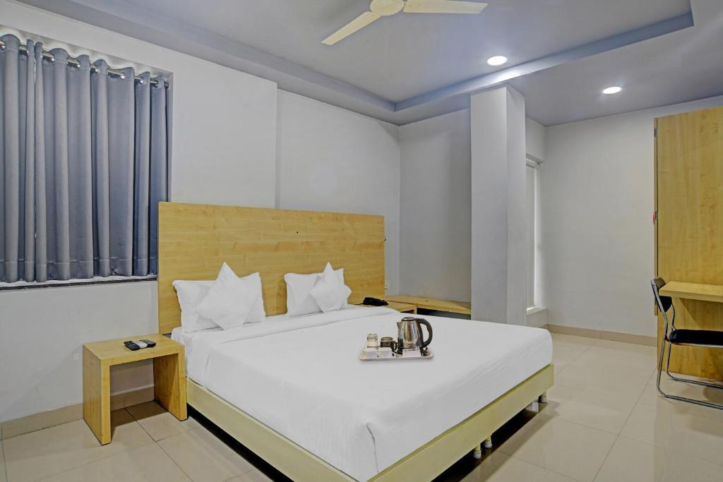 Индаур: OYO 81349 Townhouse Friends Inn