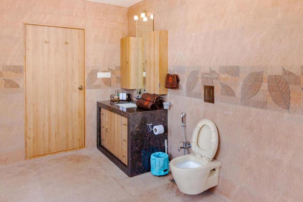 Алибаг: SaffronStays La Casa Maestro, Kashid