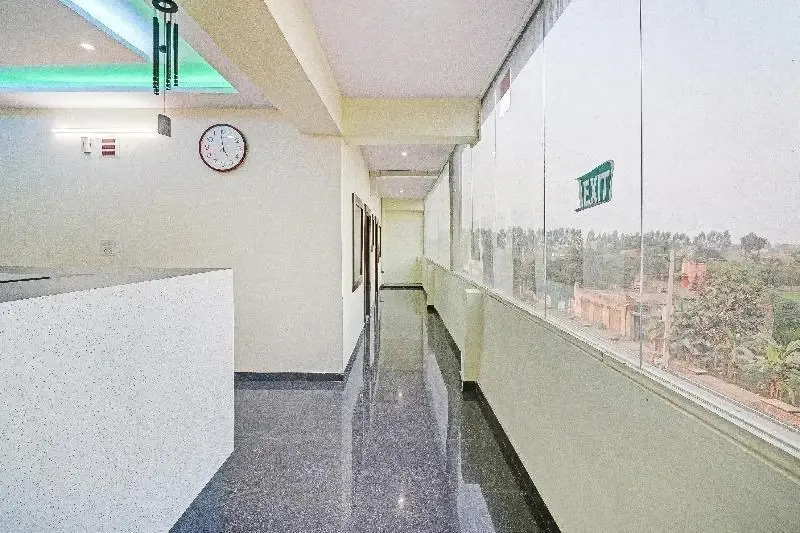 Алипур: Capital O 84646 Hotel Sonipat Residency