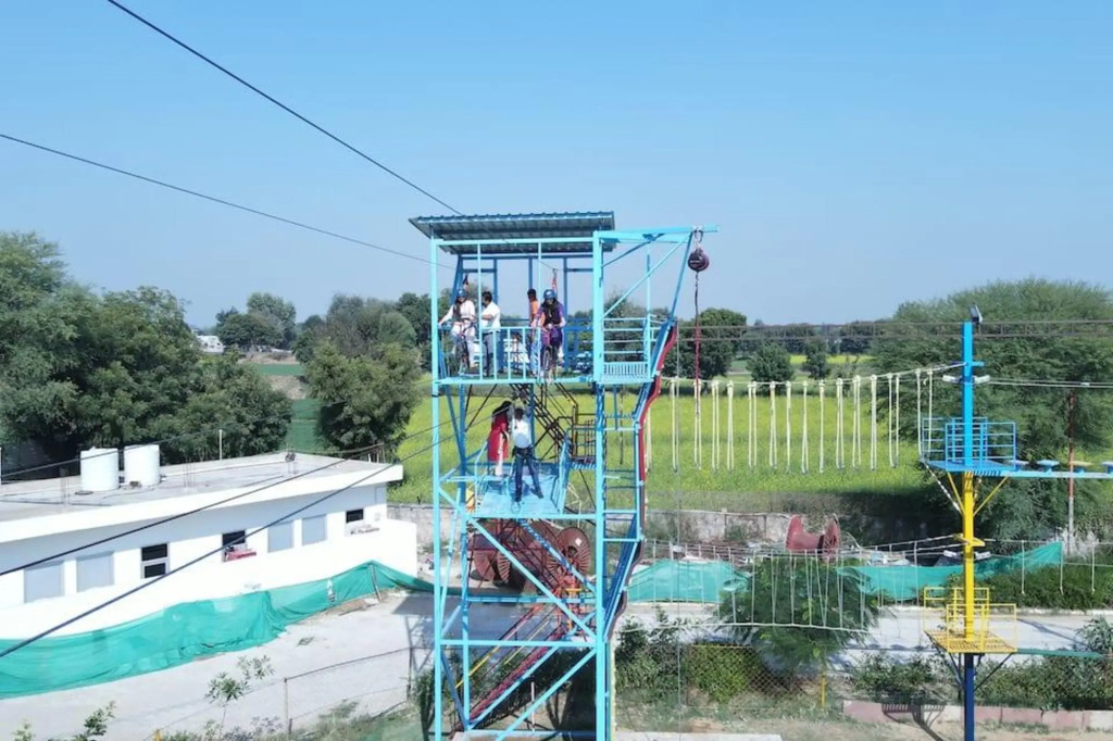 Алвар: Club 21 Sariska Fun City