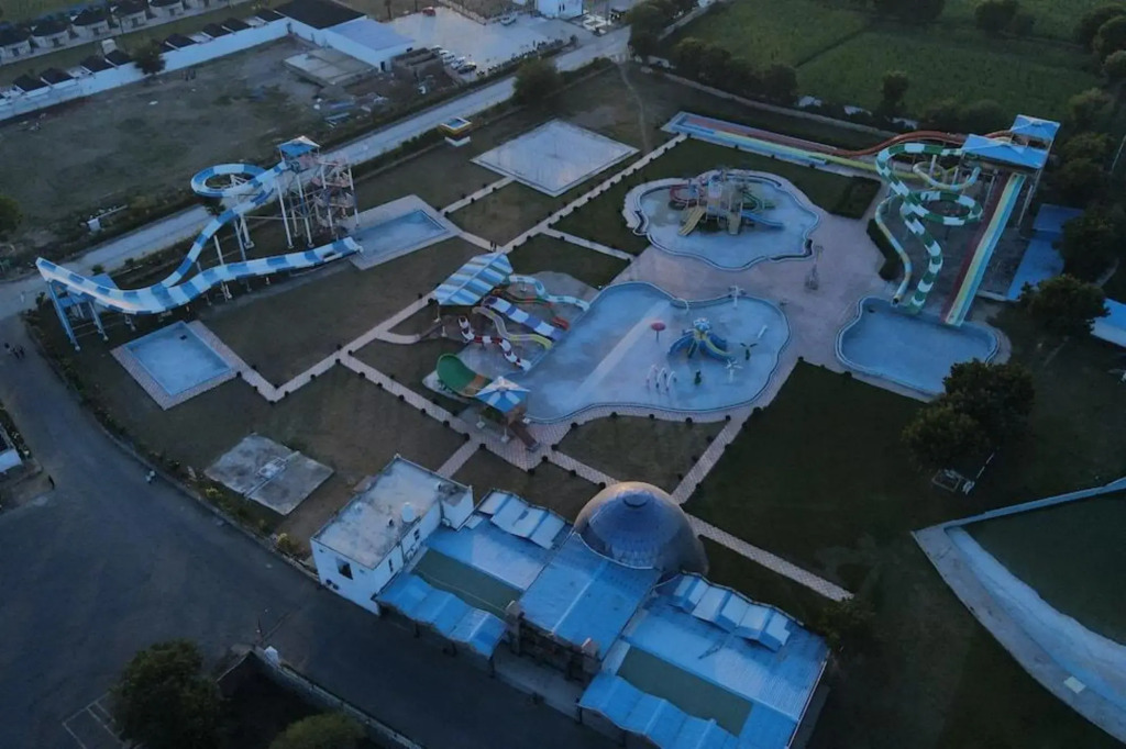 Алвар: Club 21 Sariska Fun City