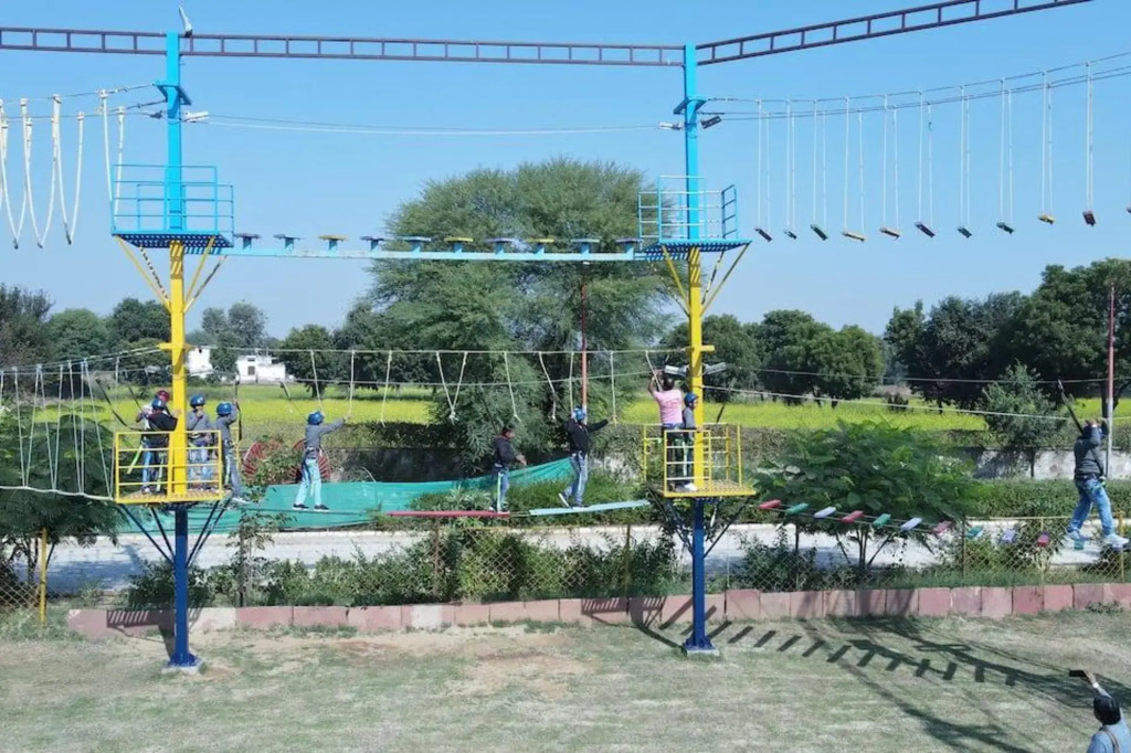 Алвар: Club 21 Sariska Fun City