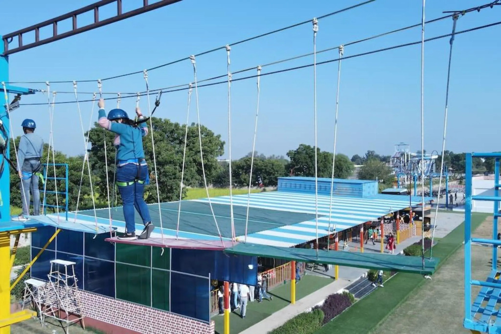 Алвар: Club 21 Sariska Fun City