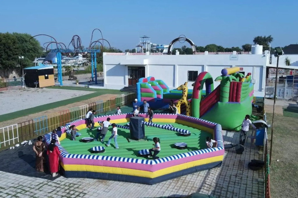Алвар: Club 21 Sariska Fun City