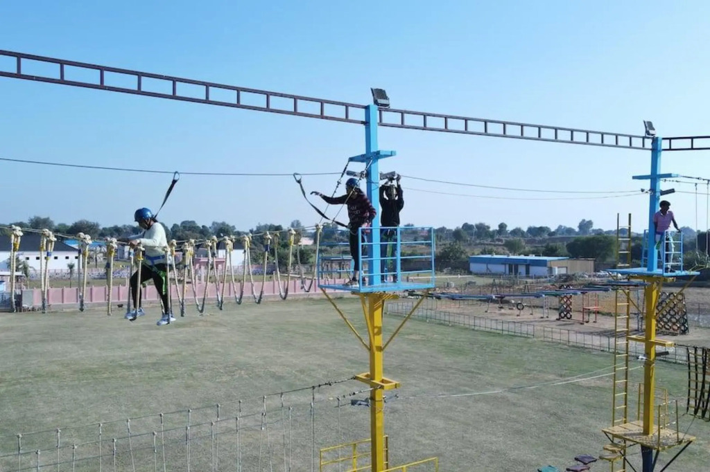 Алвар: Club 21 Sariska Fun City